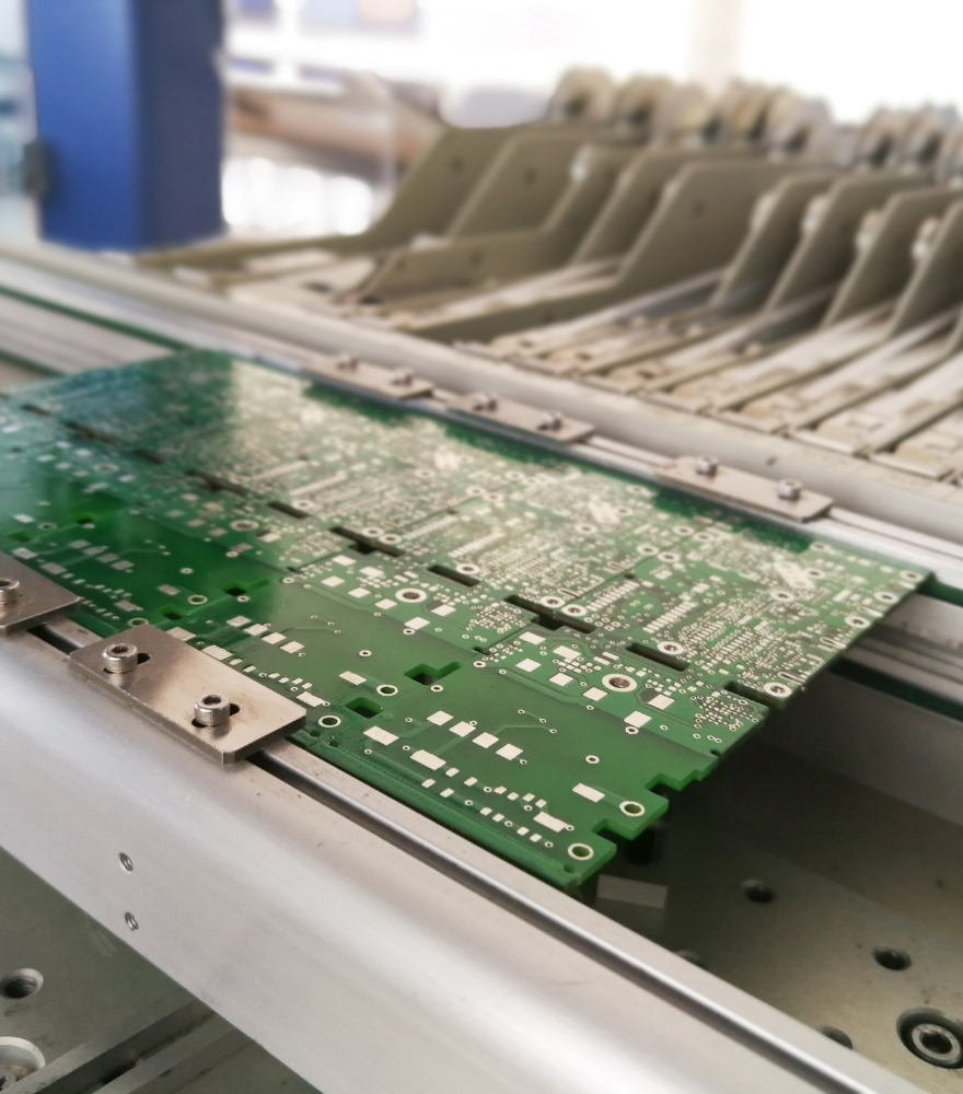 迎AI潮 PCB廠砸2千億擴產