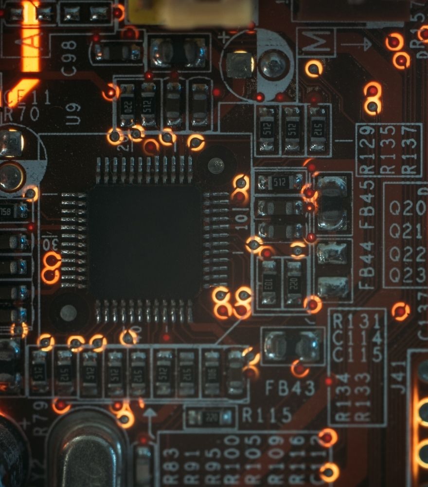 AI帶動PCB材料吃緊　專家：規格升級快過產能擴充